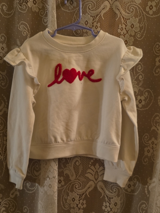 Cat & Jack Other - New Cat & Jack Girls XS Cream Sweatshirt Red "Love" Script Ruffle Accents